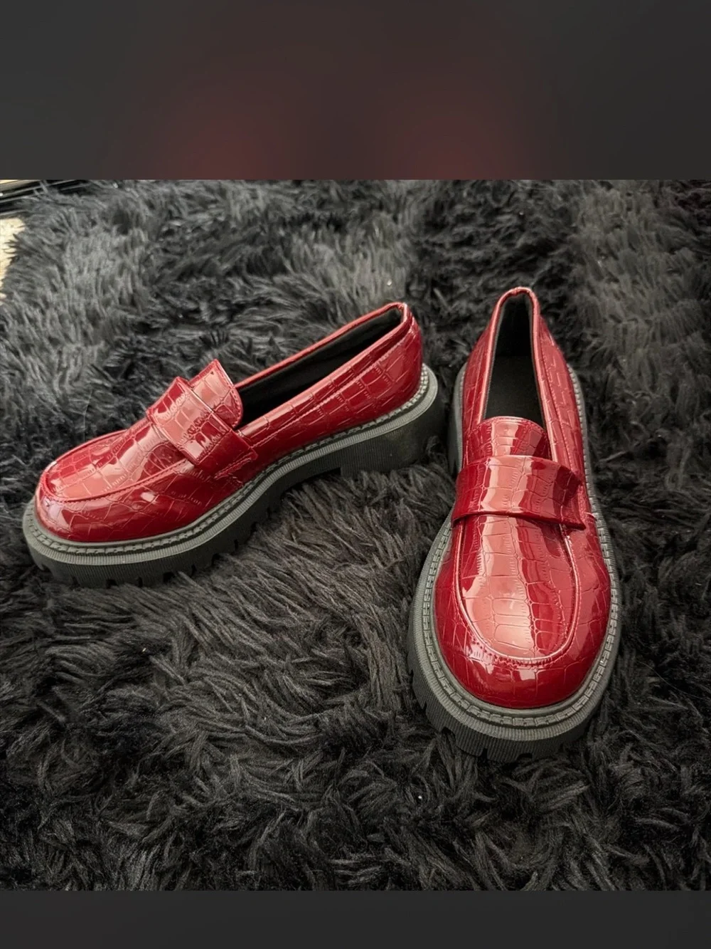 SHEIN Red Croc-Embossed Platform Loafers